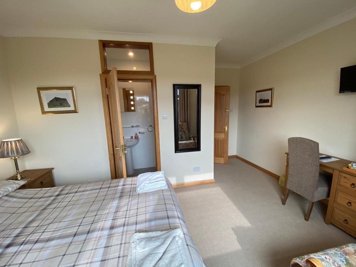 Manor House Bed & Breakfast Stornoway  Bagian luar foto