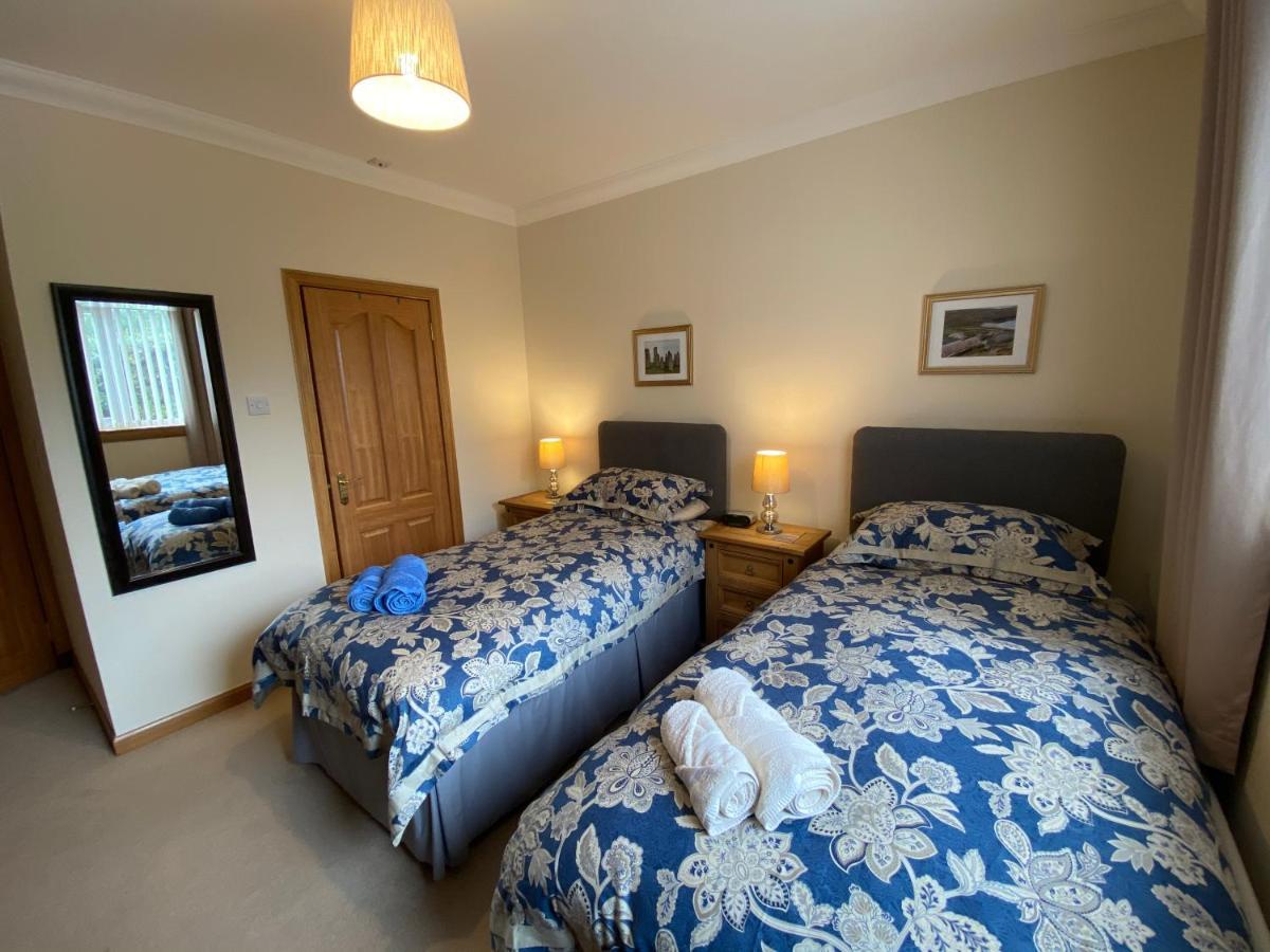 Manor House Bed & Breakfast Stornoway  Bagian luar foto